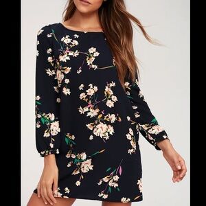 Lulus Navy Floral Long Sleeve Shift Dress